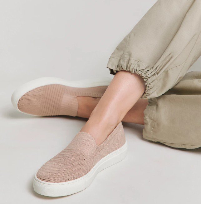 Pink shoes 