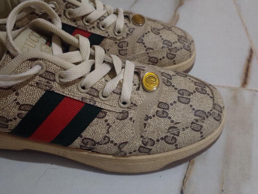 Basckets cuir Gucci