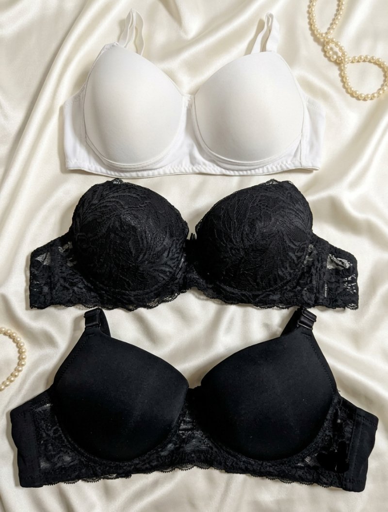 Lot de 3 soutiens-gorge importés
