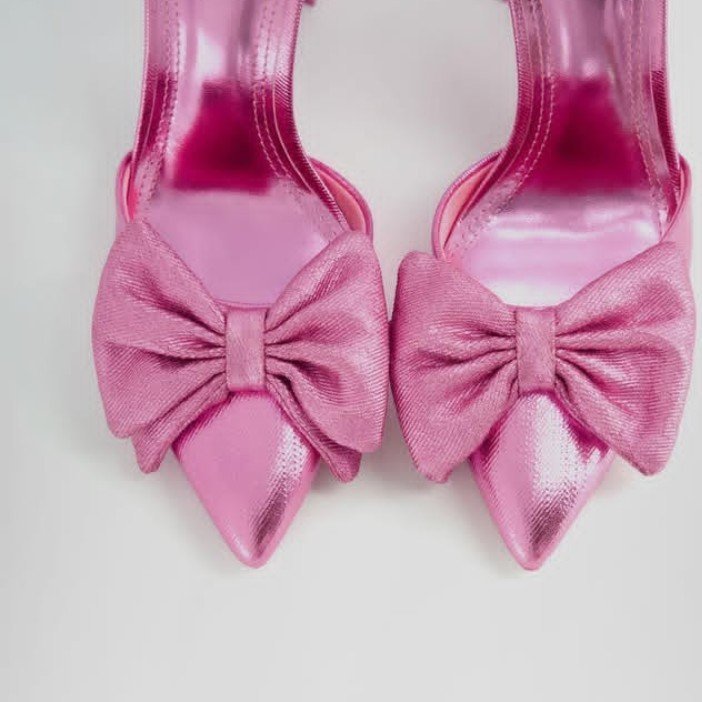 Pink Bershka sheos