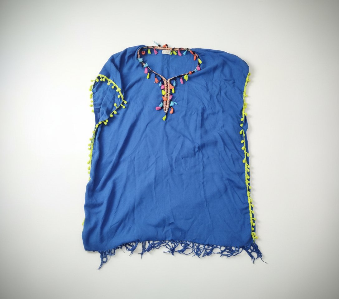 Cache maillot bleu