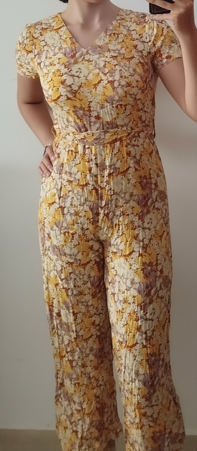 Combinaison jaune fleuri | yellow floral overalls