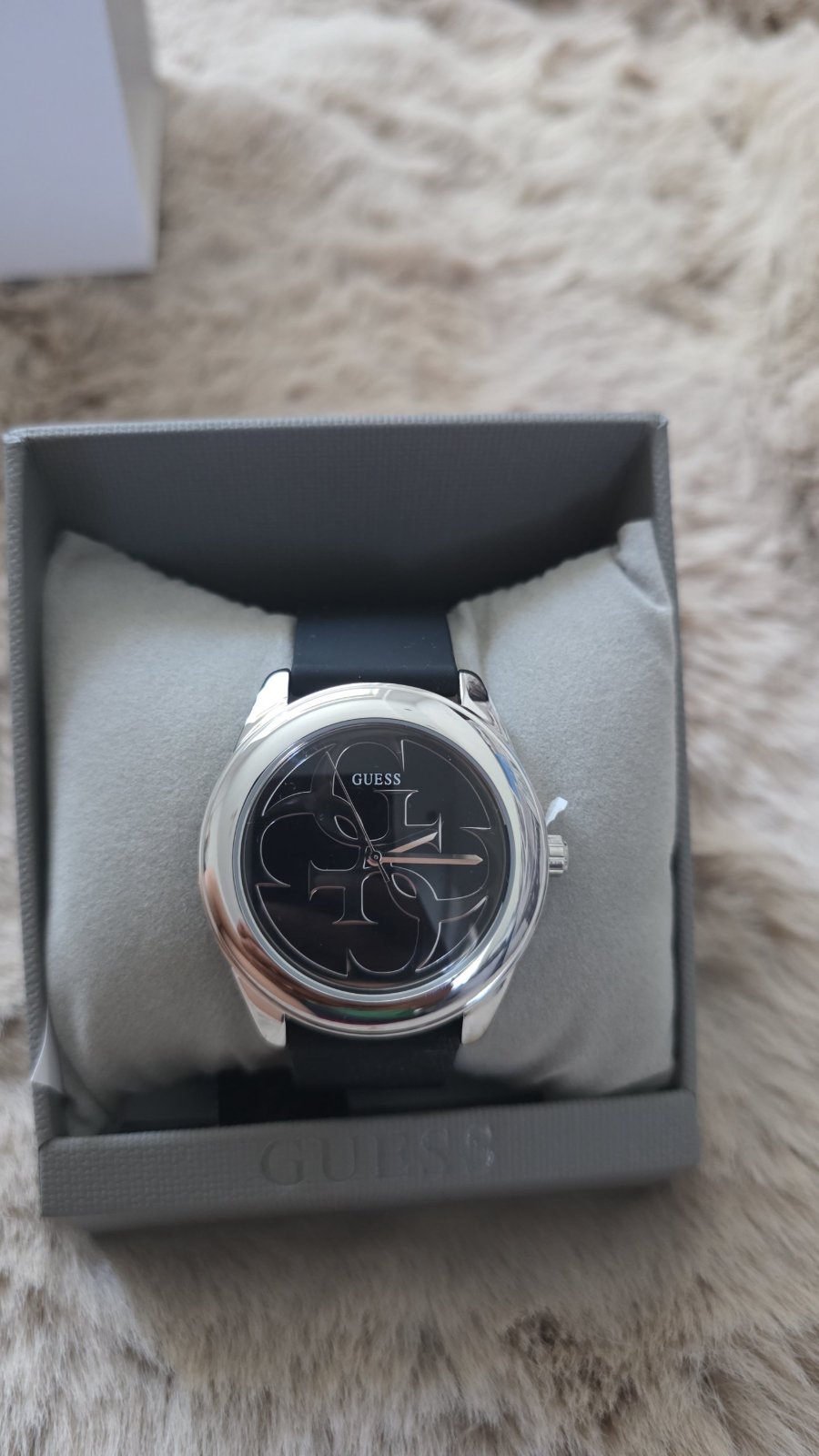 Montre GUESS