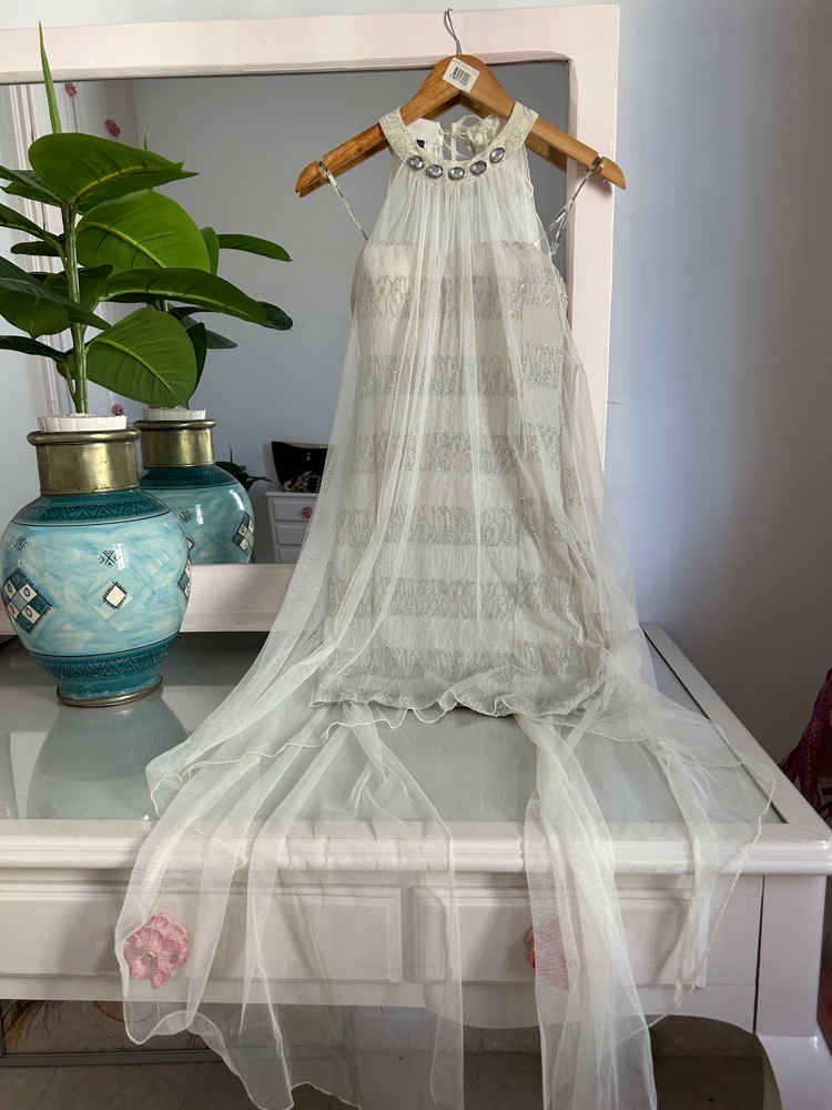 Robe soiré ou fiançailles 2 pieces (prix negociable)