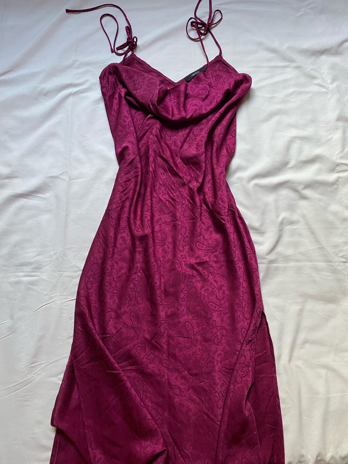 Robe satin 