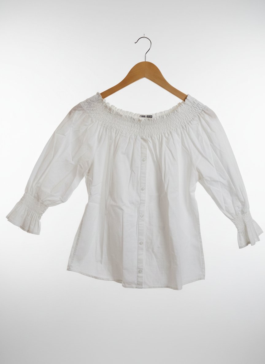 Chemise blanche.