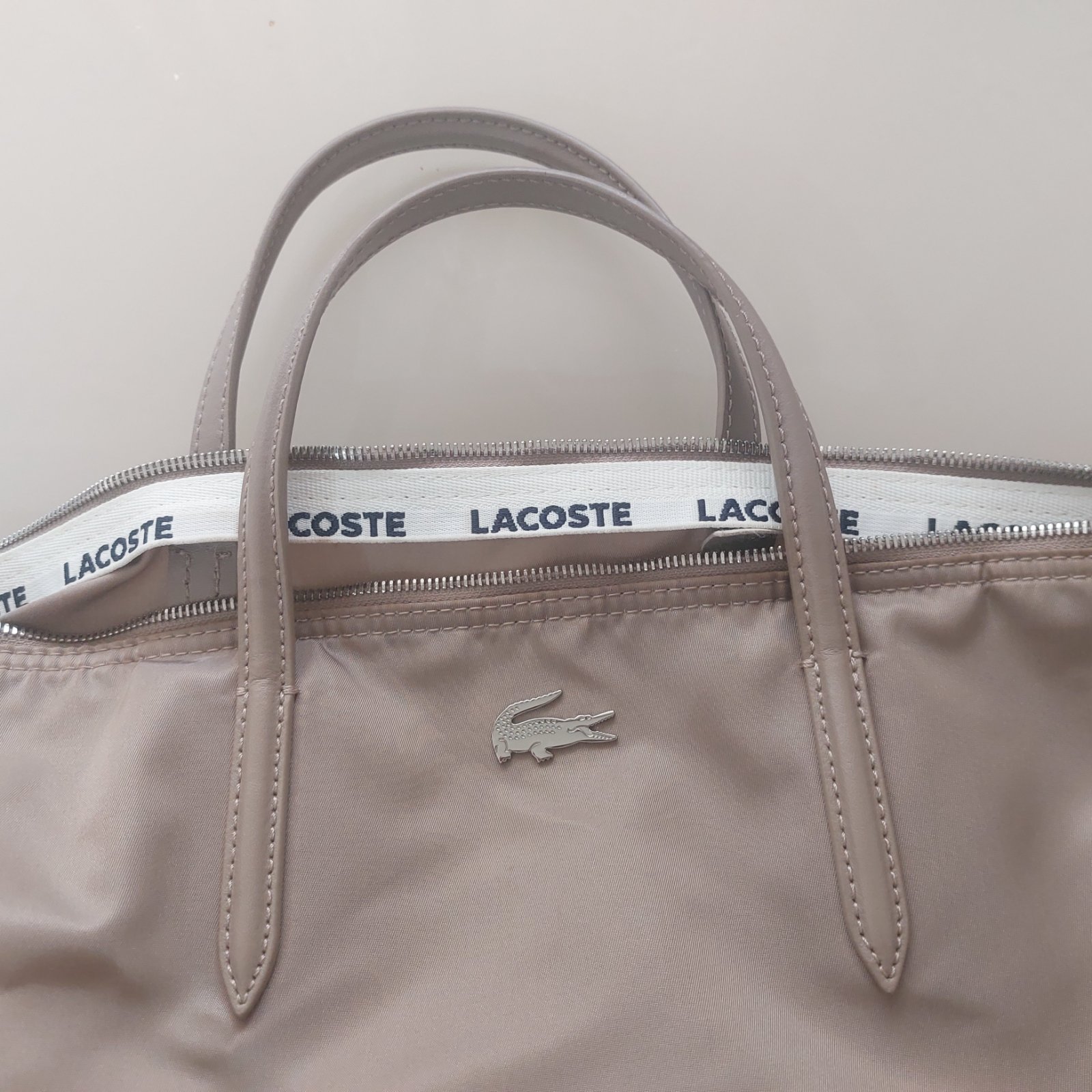 Sac cabas lacoste authentique 