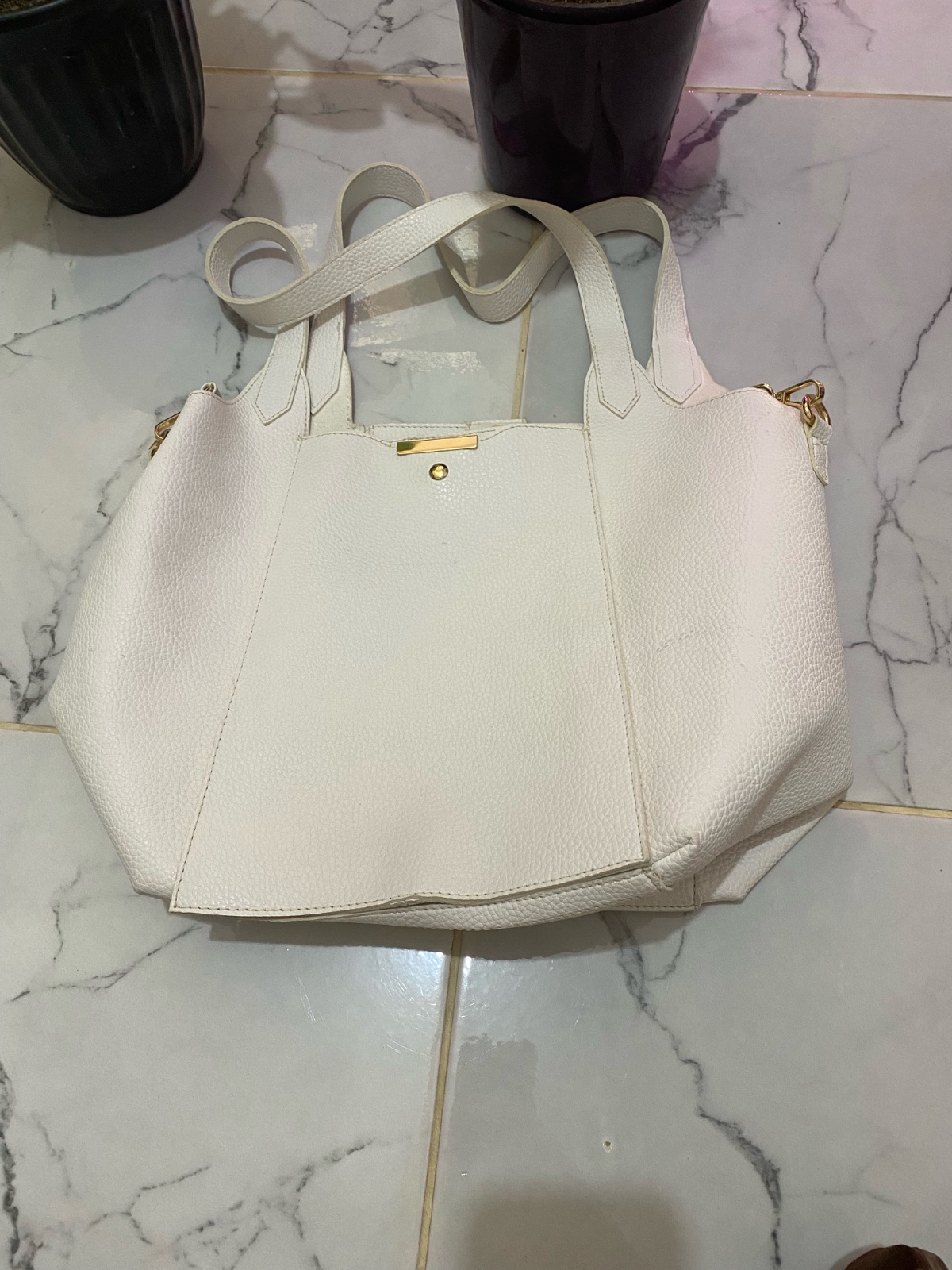 Un grand sac blanc