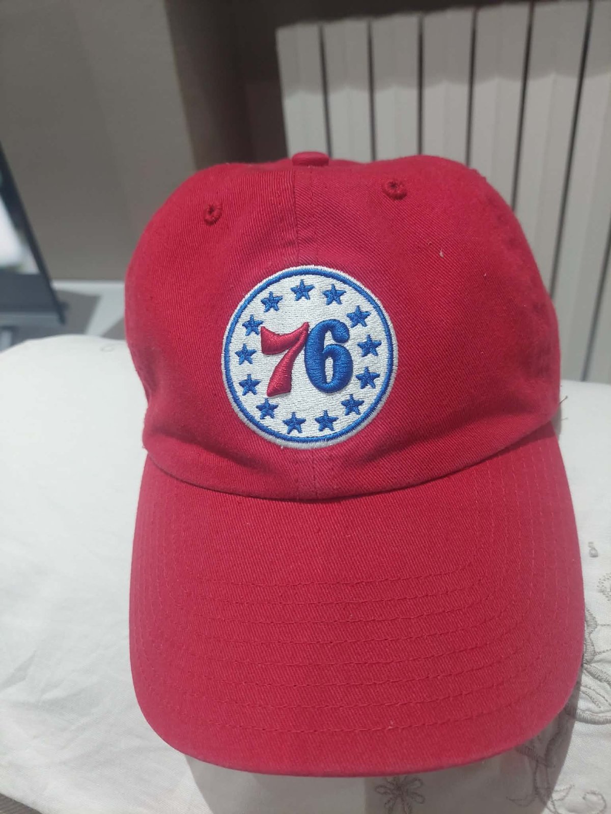 Sixers hat . Ajustable . 47