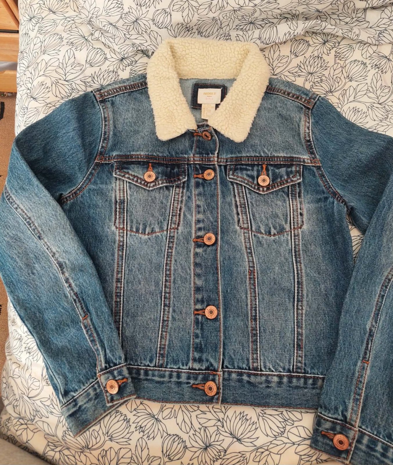 Veste legere pour enfants. Marque Forever 21 