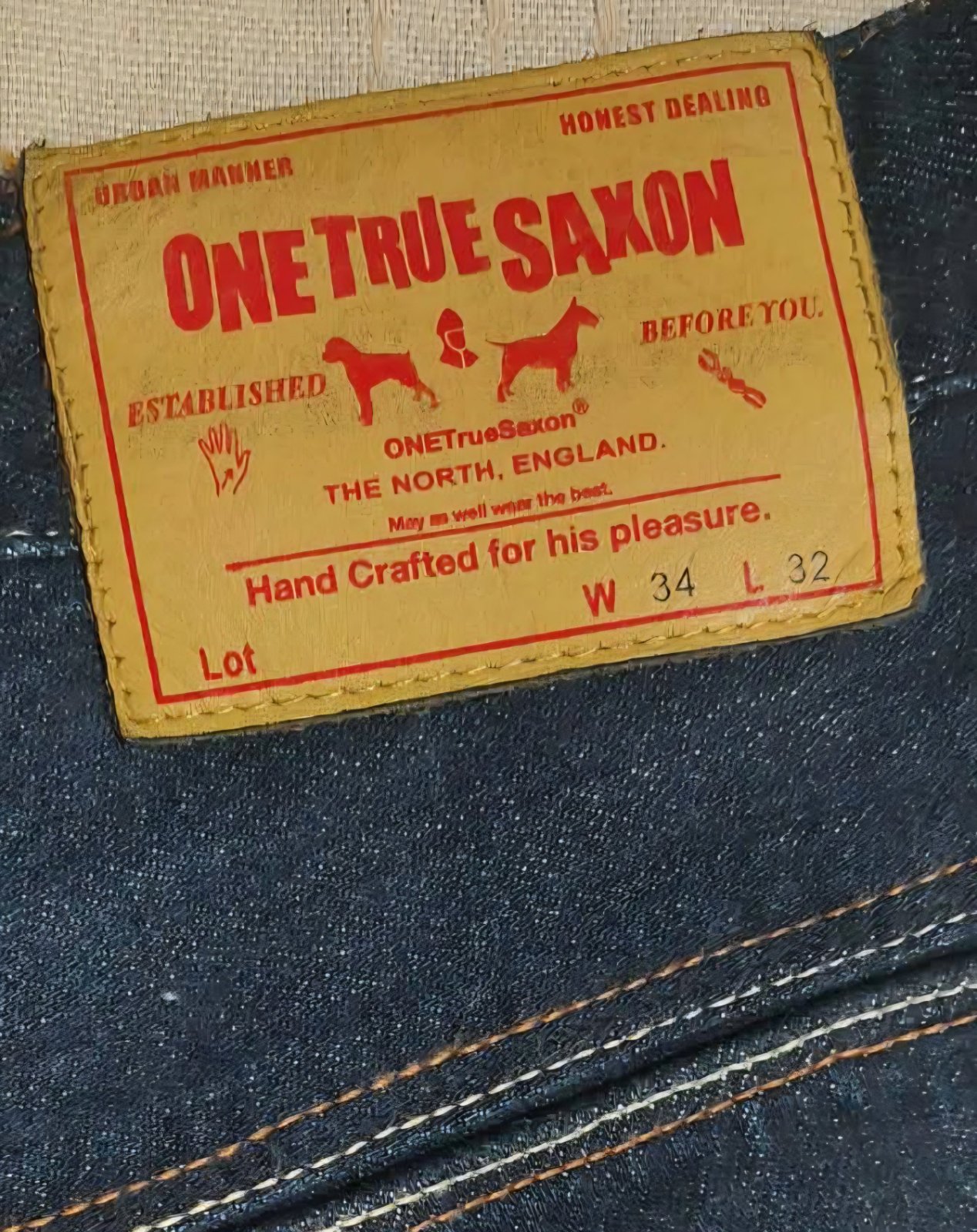 One true saxon. Taille w 34 L 32 . 100 💯 cotton . Hand crafted 