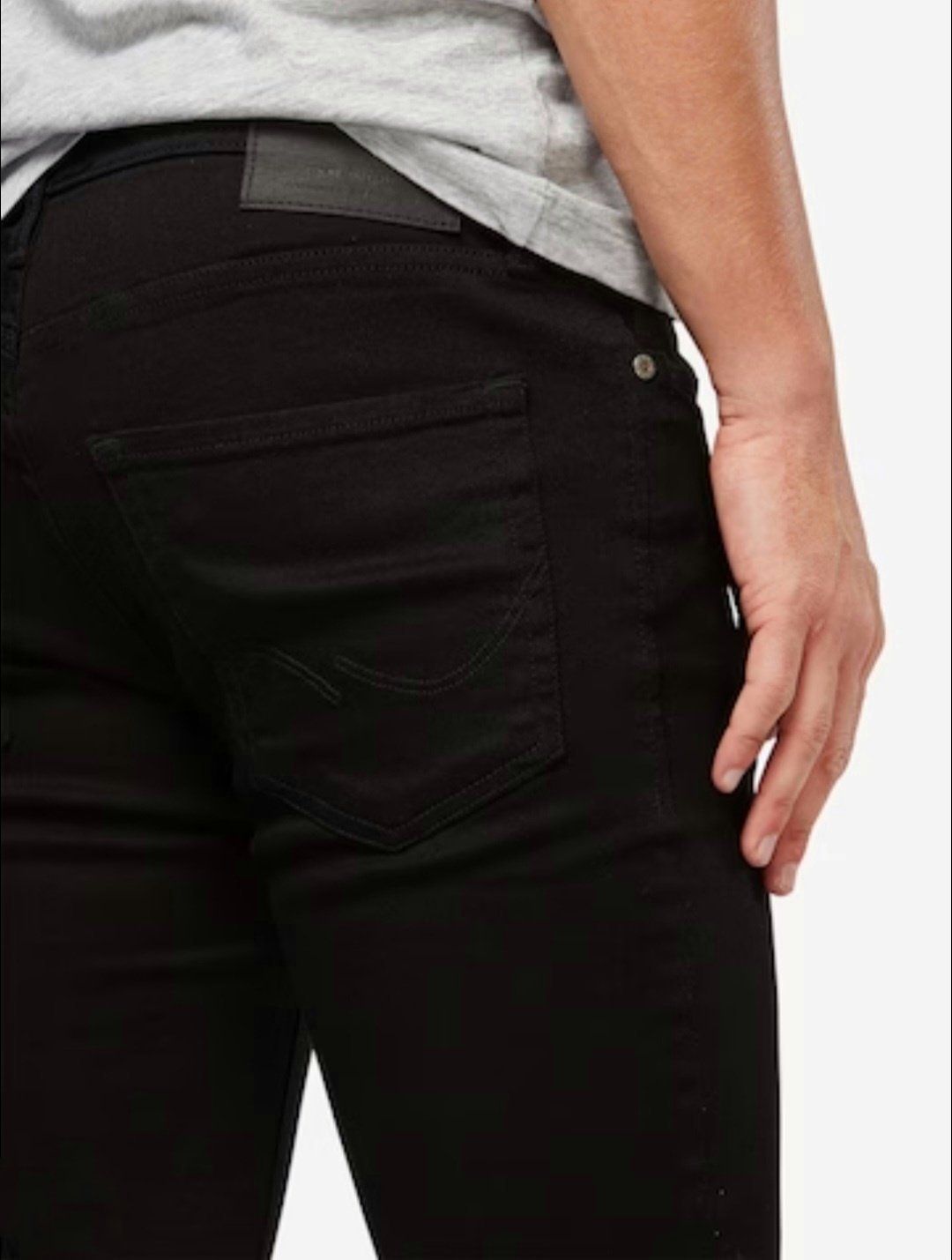 Jack and jones . Coupe Liam slim . Taille w 32 L32 