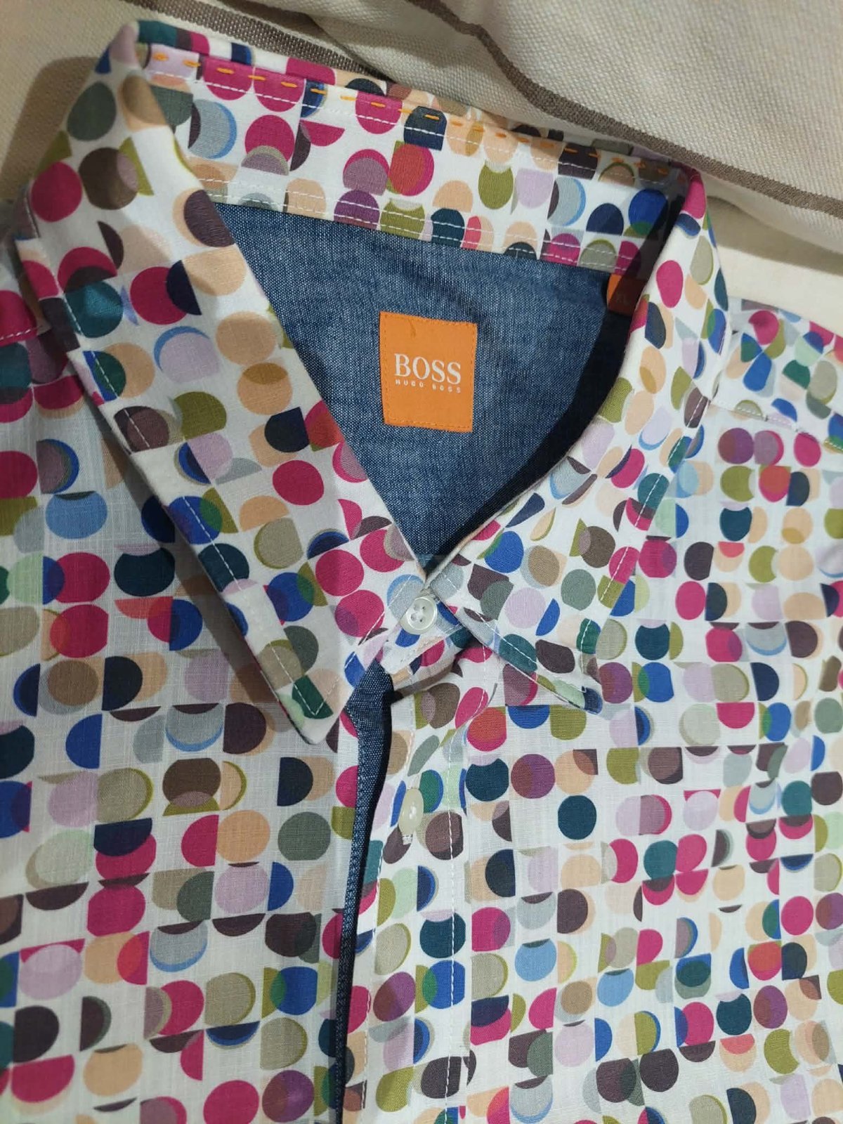 Chemise neuf. Hugo boss . XL 