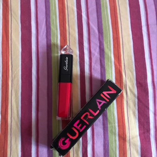 Rouge a lèvre GUERLAIN  la petite robe noir
