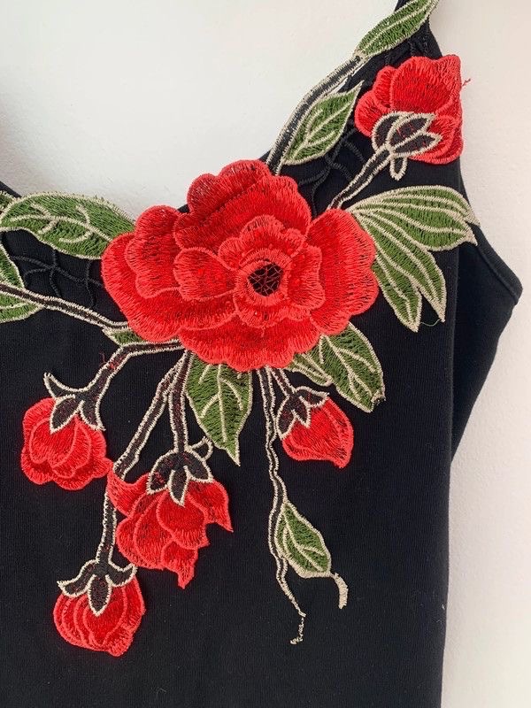Body Haut Noir fleuri