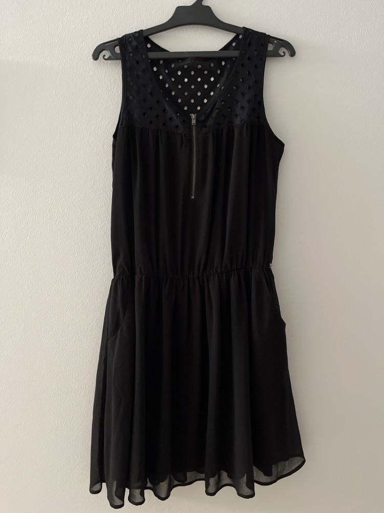 Robe noir 