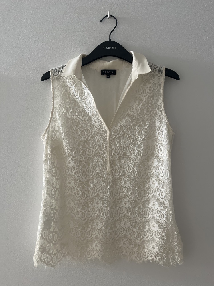 Chemisier blanc en dentelle 
