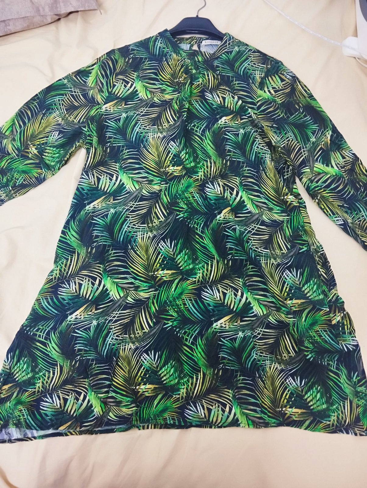 Chemise pour femme voilée ou robe pour femme nn voilée 