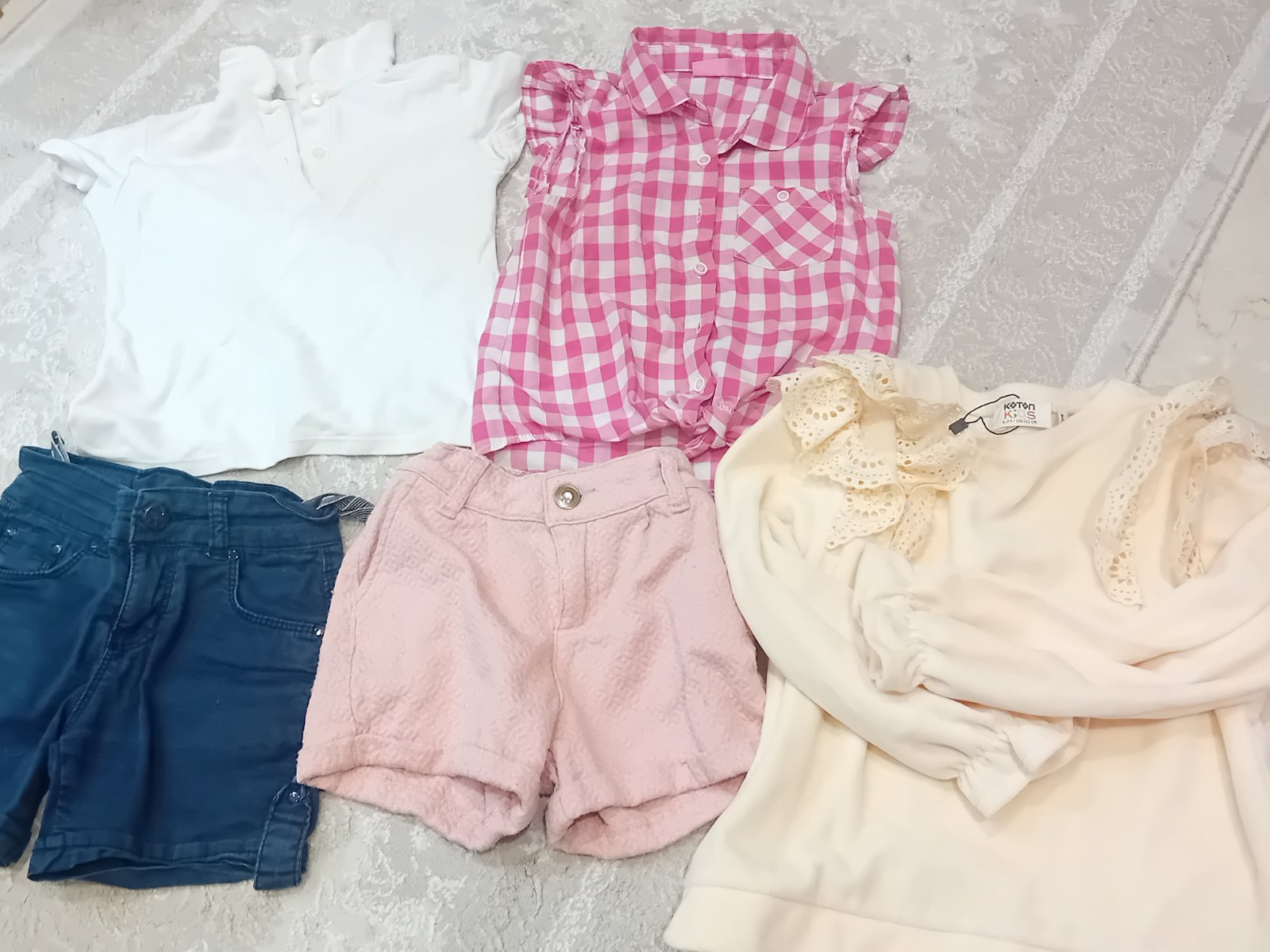 Lot de vetement pour fille 5 ans