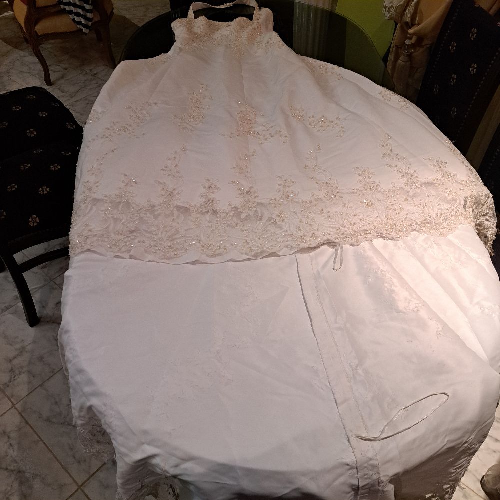 Robe de mariage David's bridal bil voile w ceinture w housse