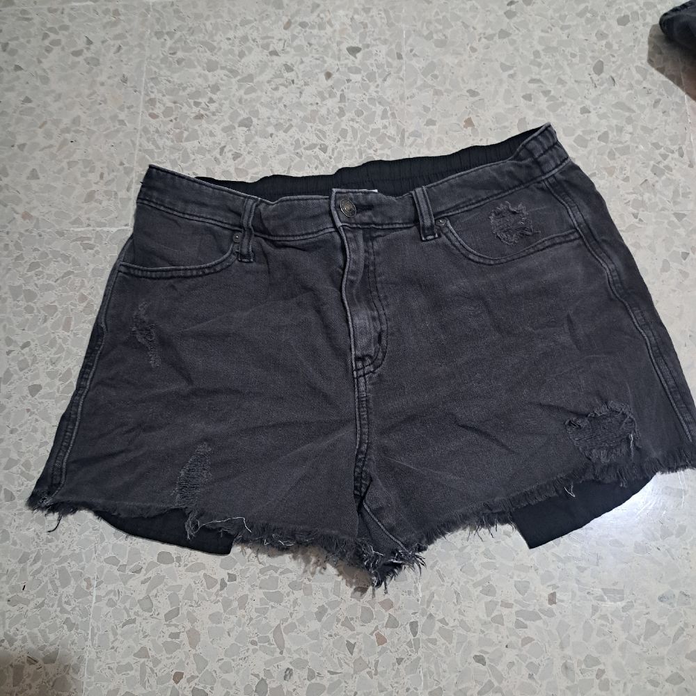 Short taille haute 