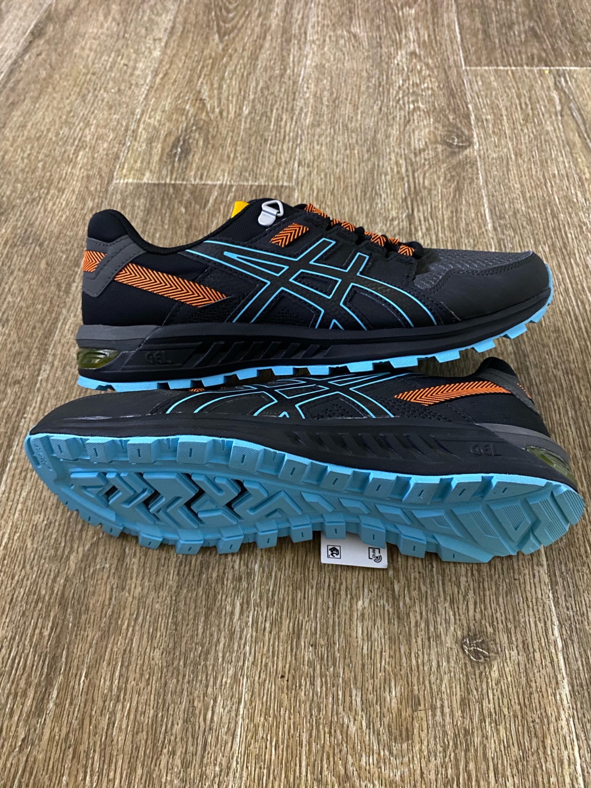 Baskets Asics Neuves (Ref: 1201A988-020) - Pointure 42.5