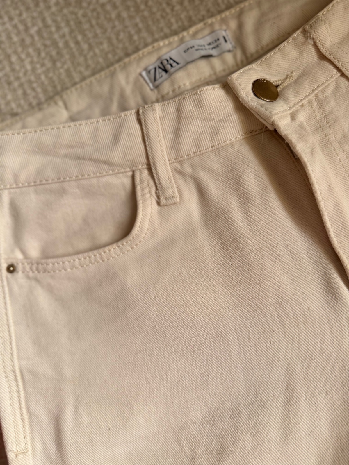 Pantalon beige zara