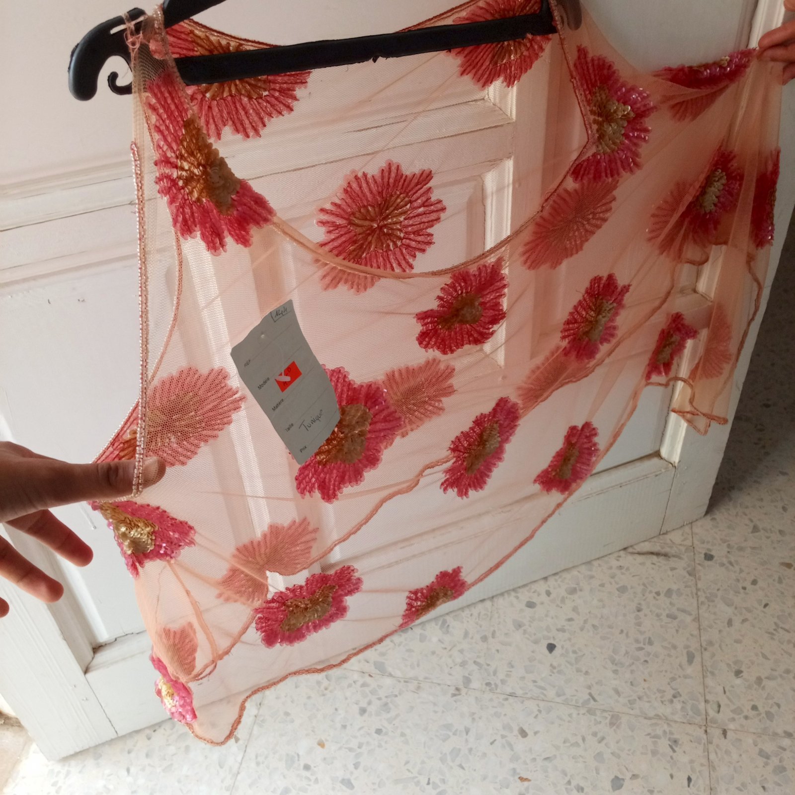 Cache corps en tulle
