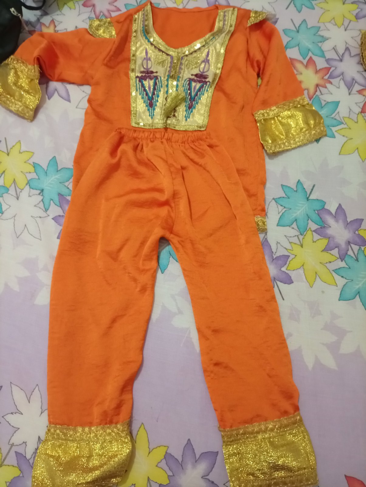 Tenue traditionnelle pour fille 