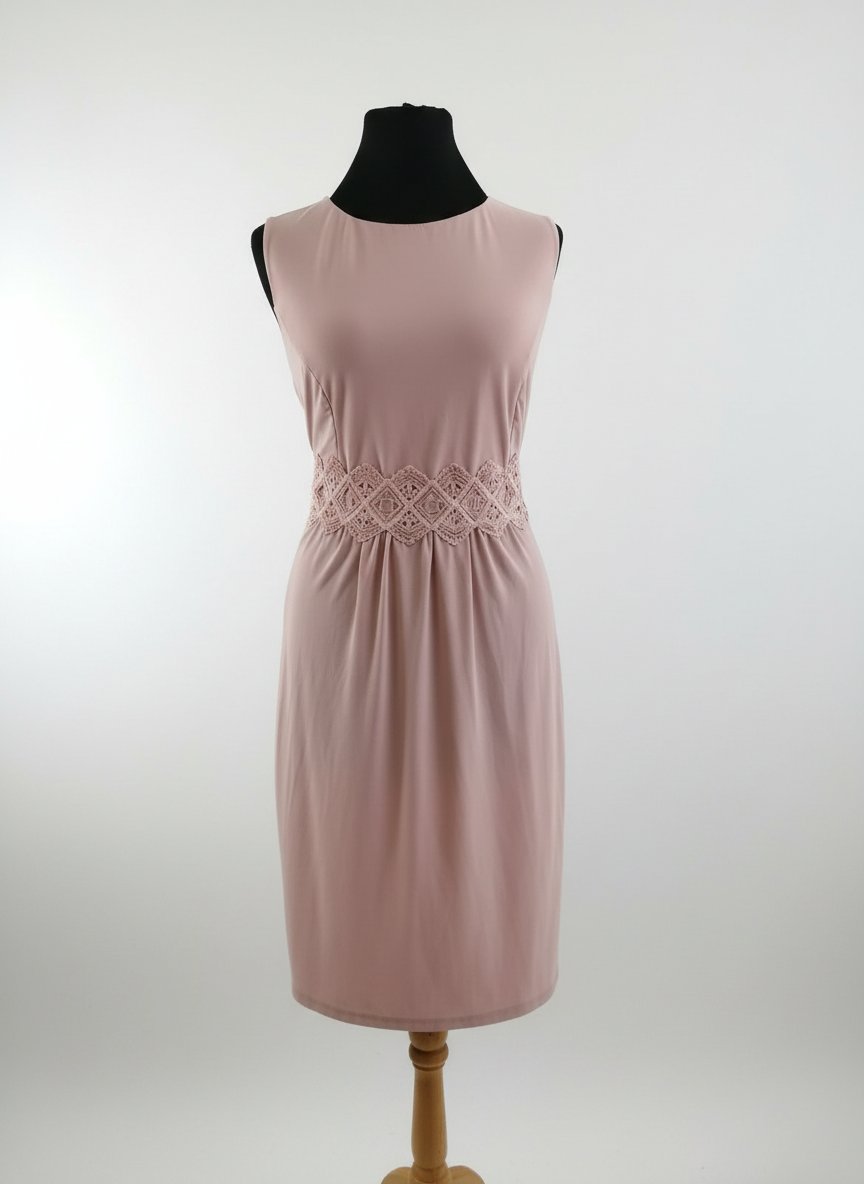 Robe été rose avec bande en dentelle 