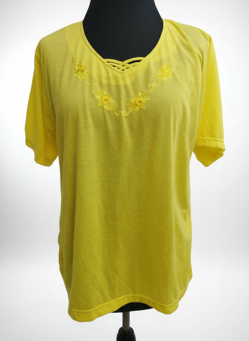 Pull coton avec broderie simple neuf avec étiquette 
