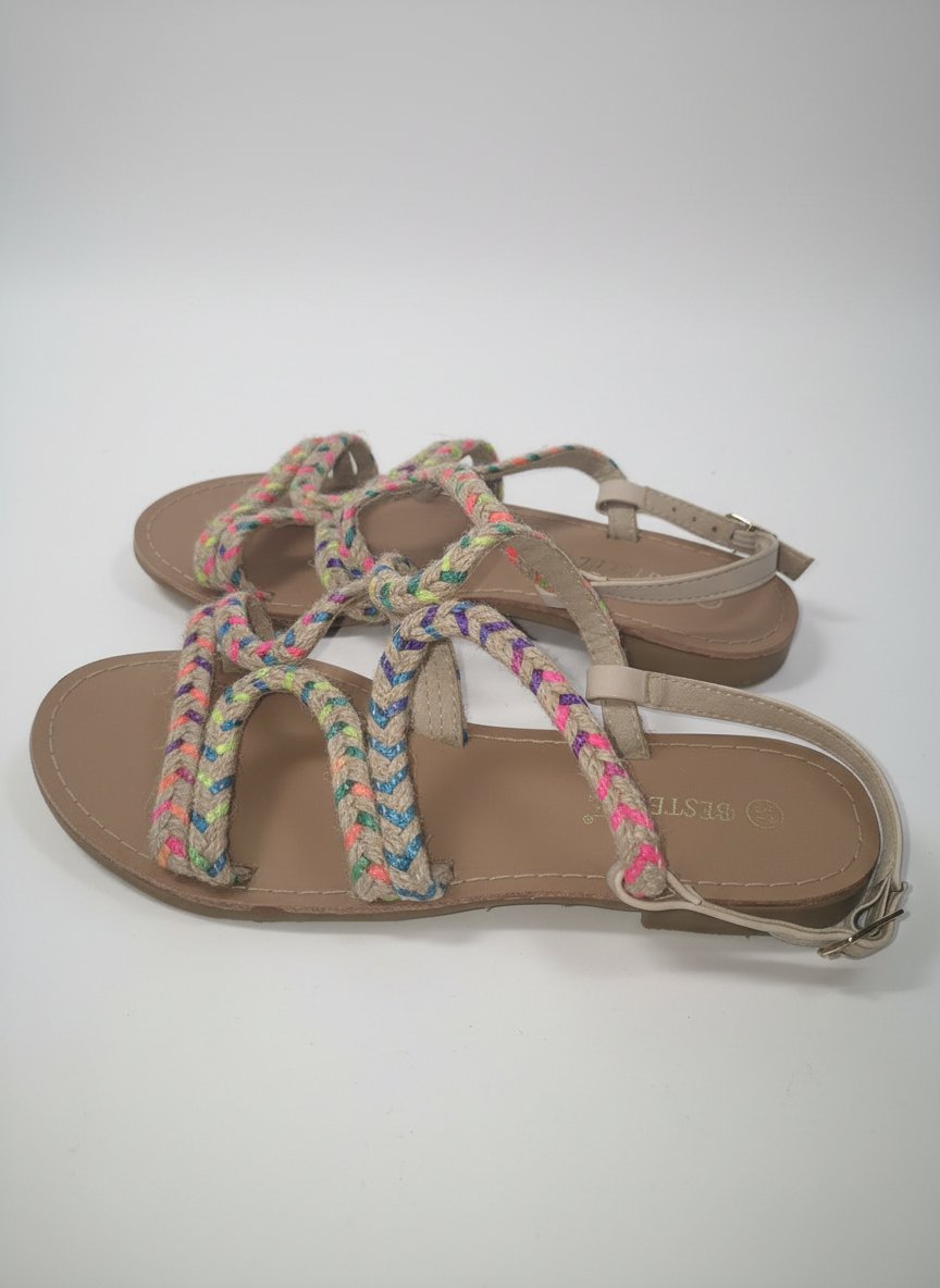 Sandales en jute tressée et détails fluo