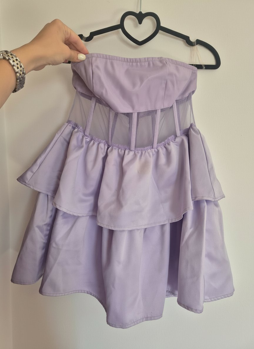 Robe originale à détail transparent