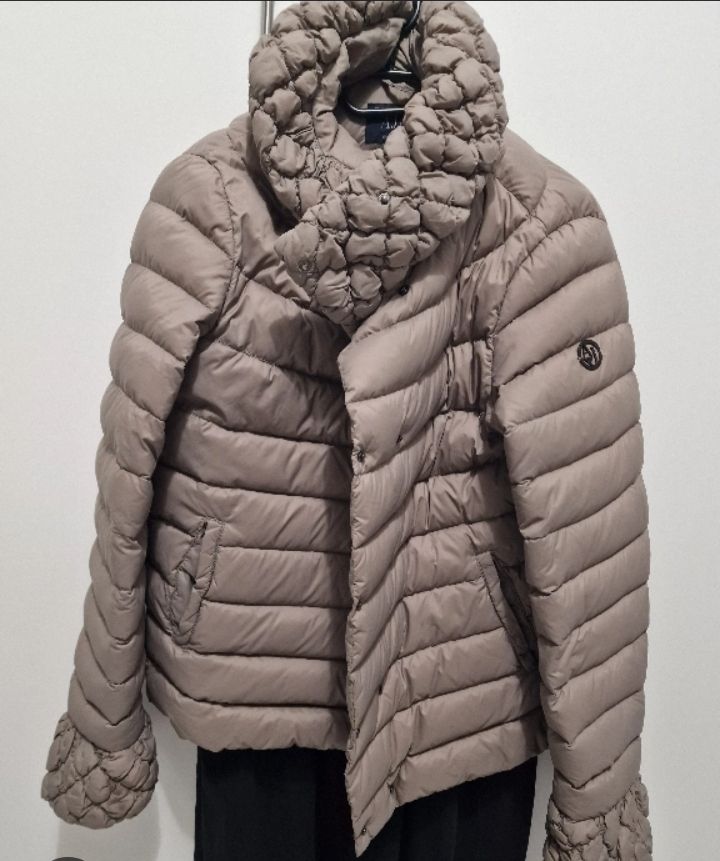 دفدوفة للشتاء 🌧️🌧️ marque jeans Armani tlabes taille M/L