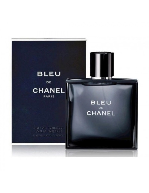 L'image montre un flacon de Bleu de Chanel Eau de Toilette de Chanel en format 100 ml (3.4 FL. OZ.) dans sa boîte d'origine