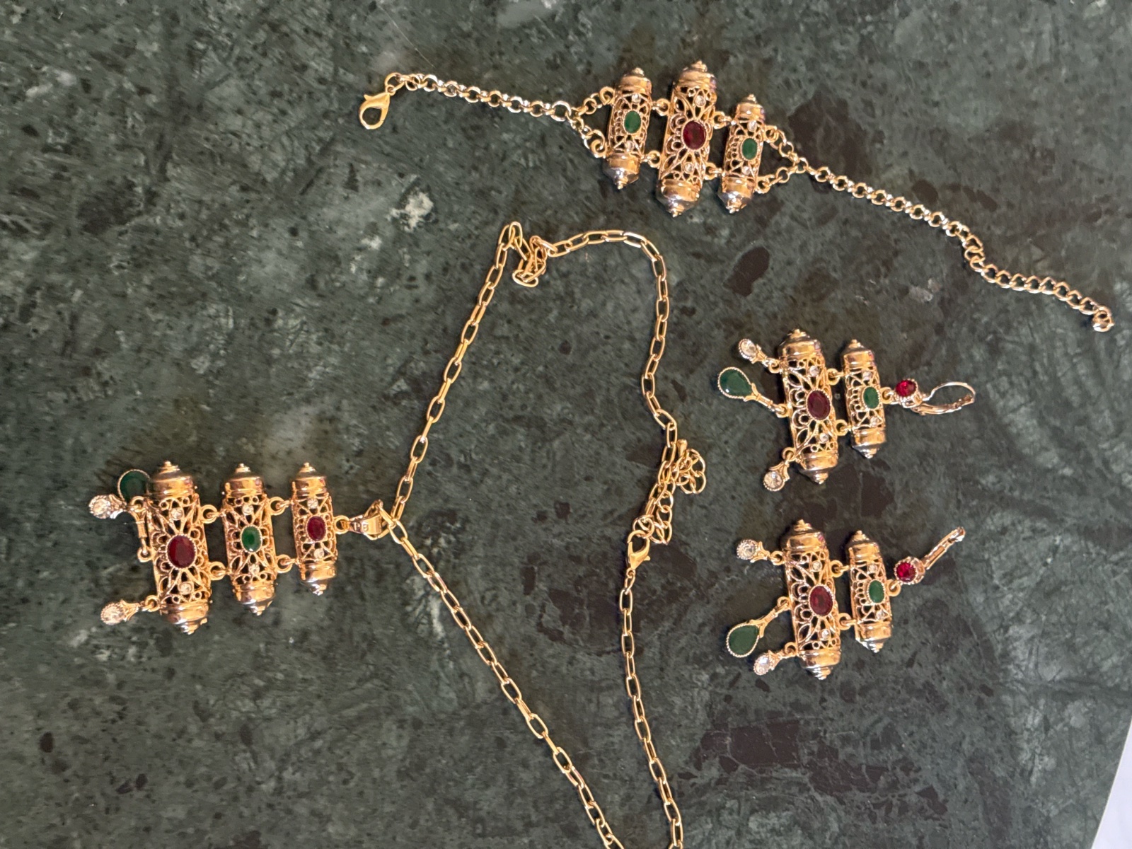 Parure traditionnelle marocaine 