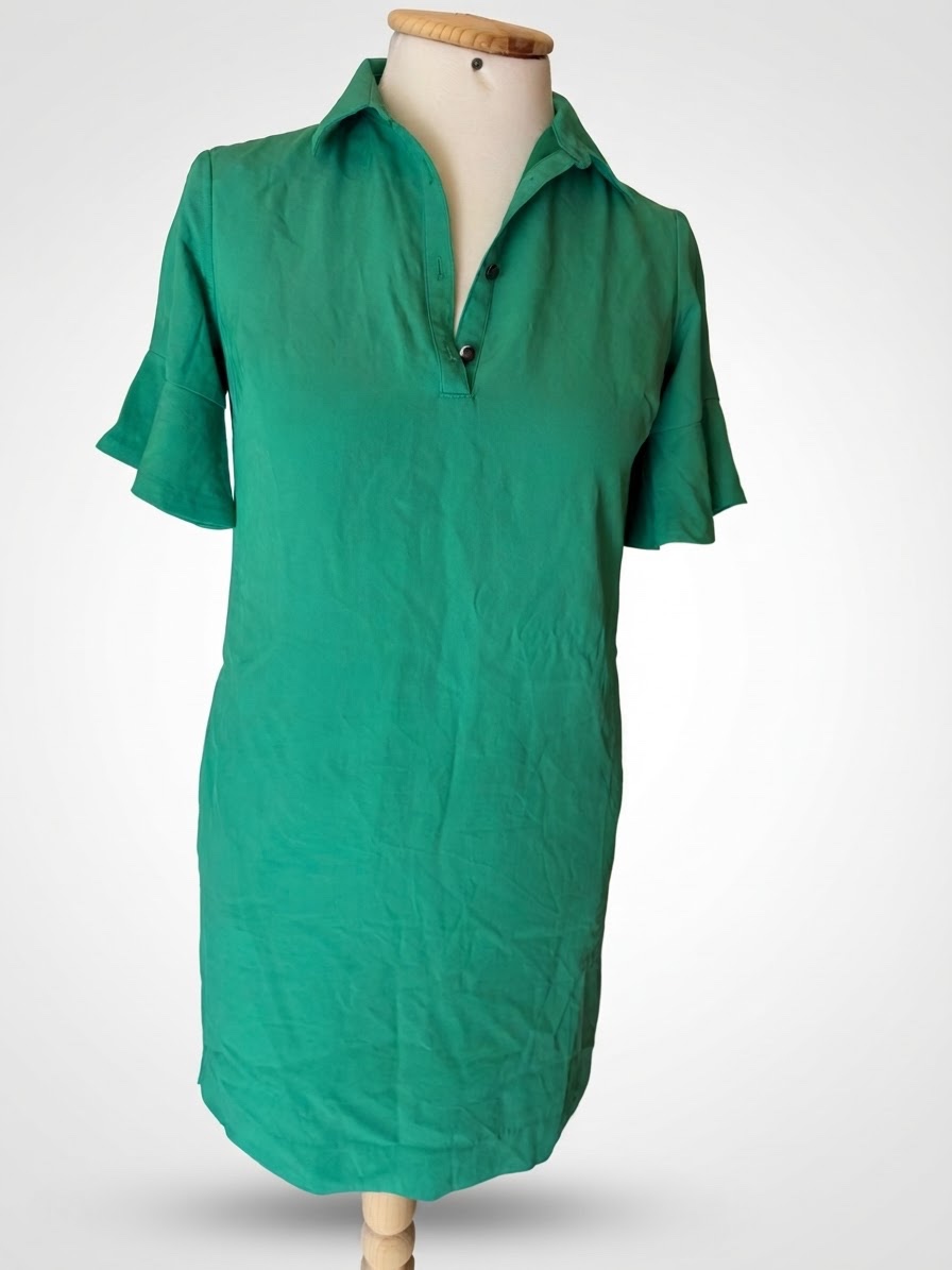 Robe courte col a boutons