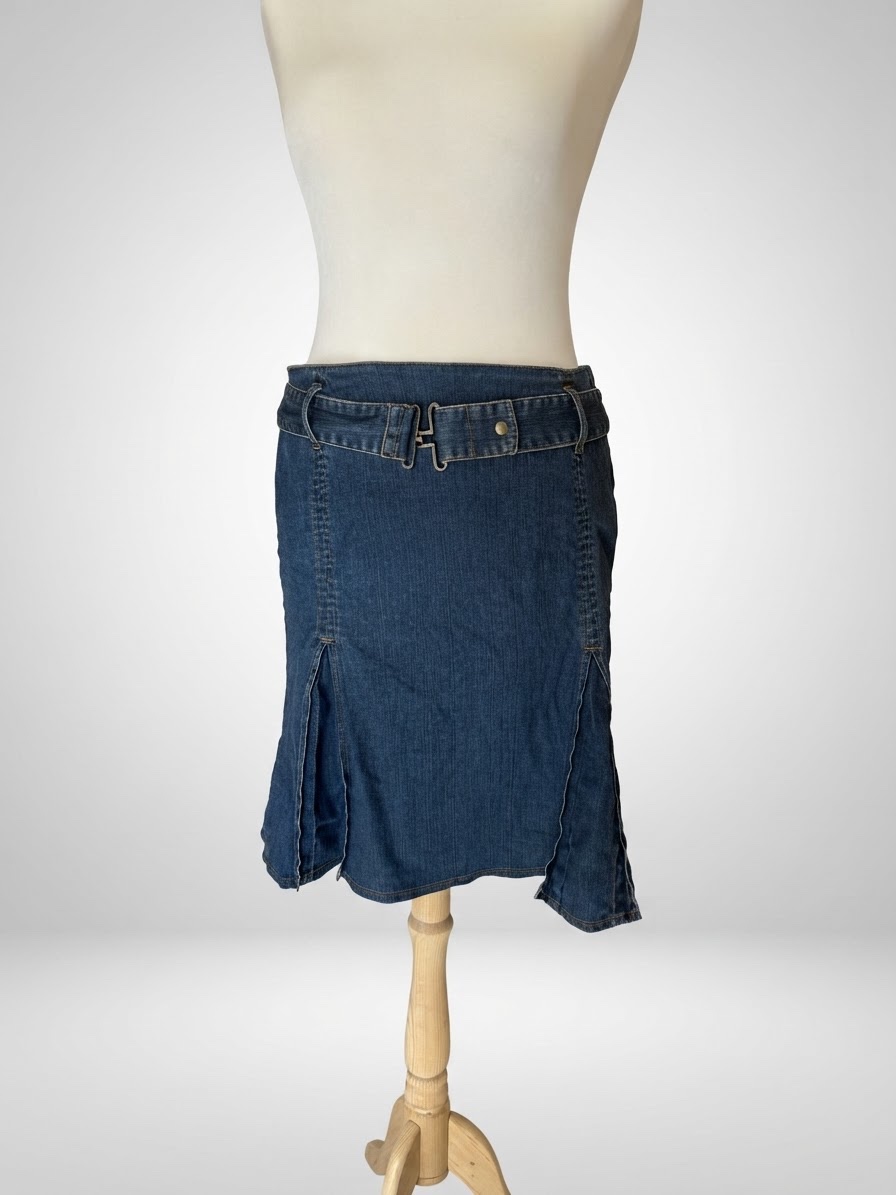 Jupe en jean avec ceinture