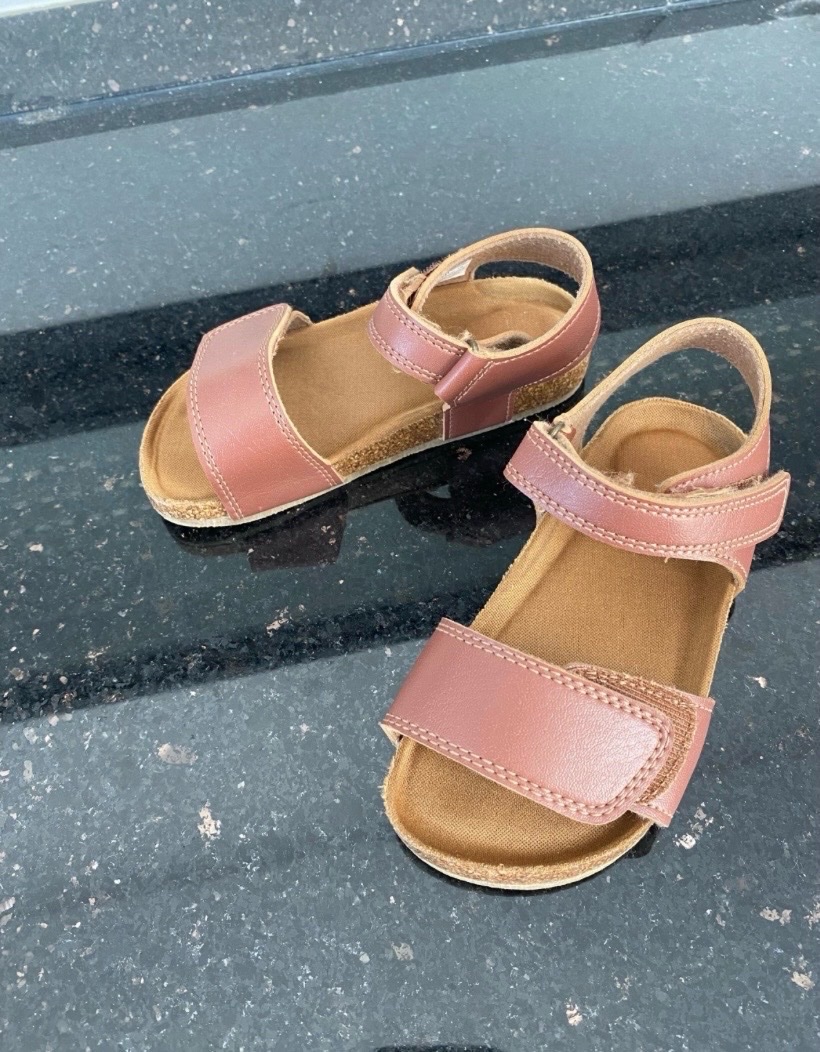 Sandales enfant de la marque junior