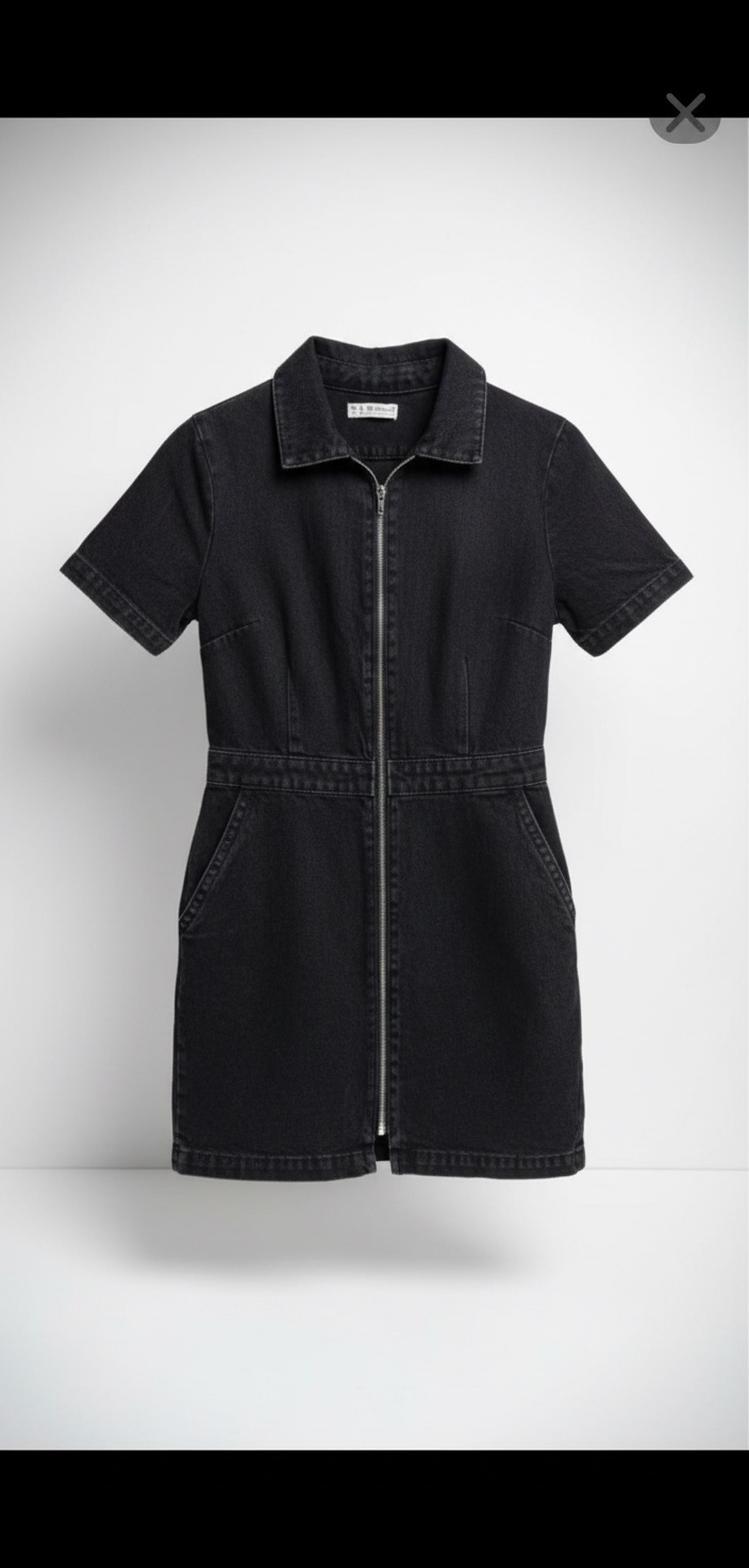 Une robe en jean 