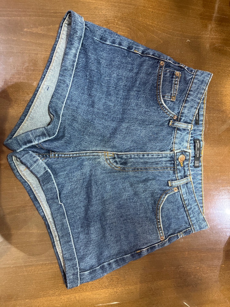 Short en jean bleu