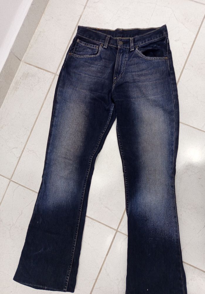Pantalon levis