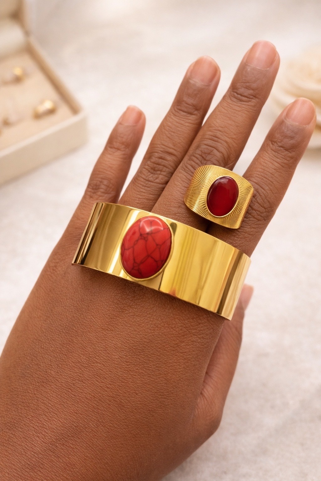 Trois gourmette et bague 
