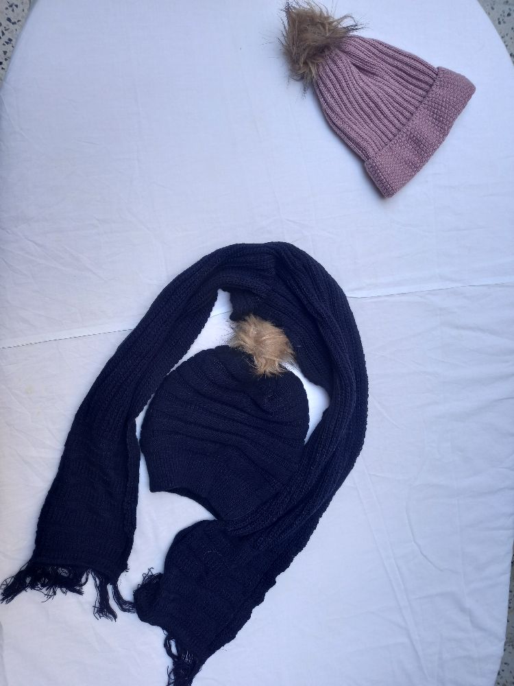 bonnets et  cachecole
