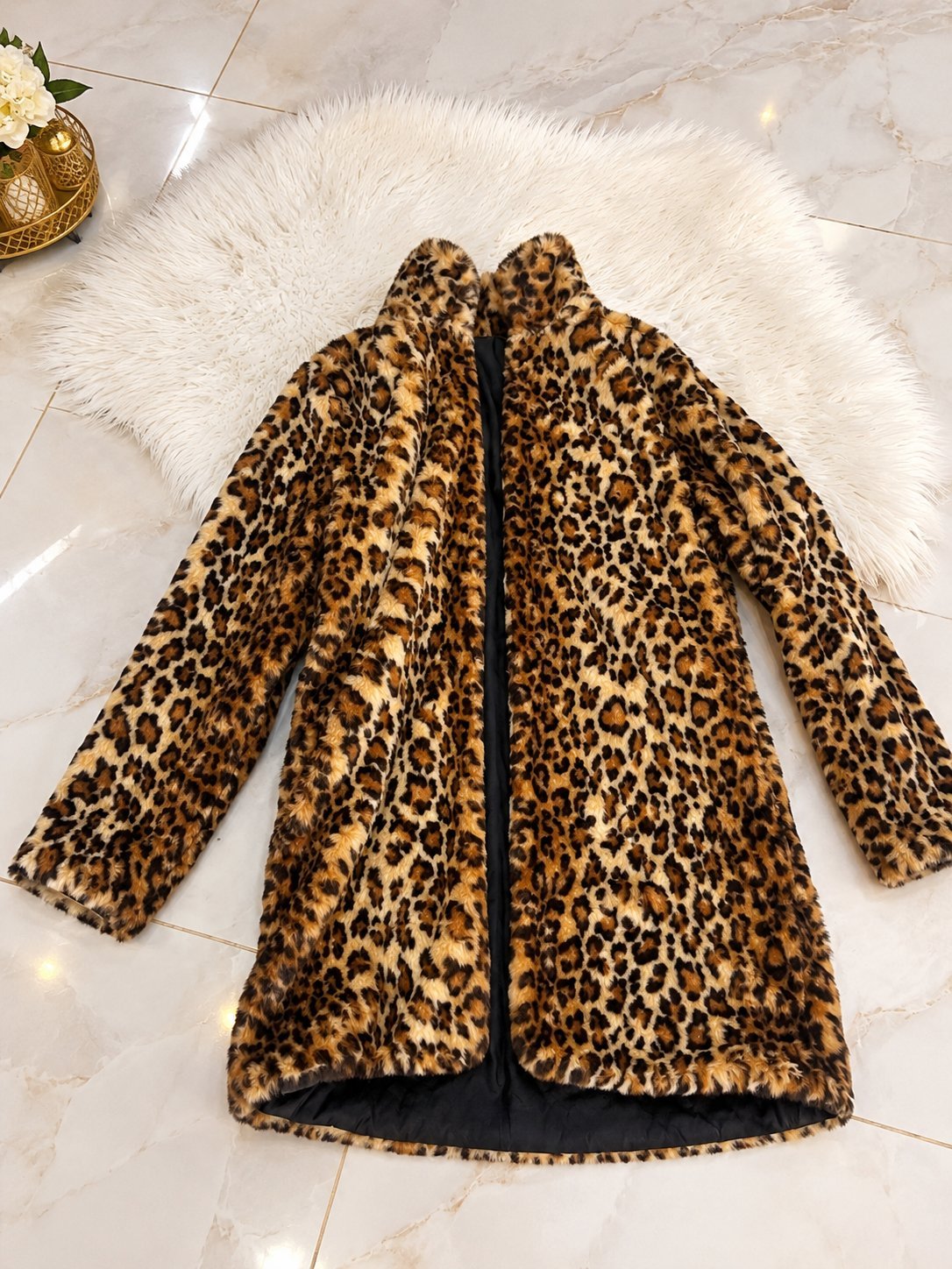 Manteau fourrure tigrée 