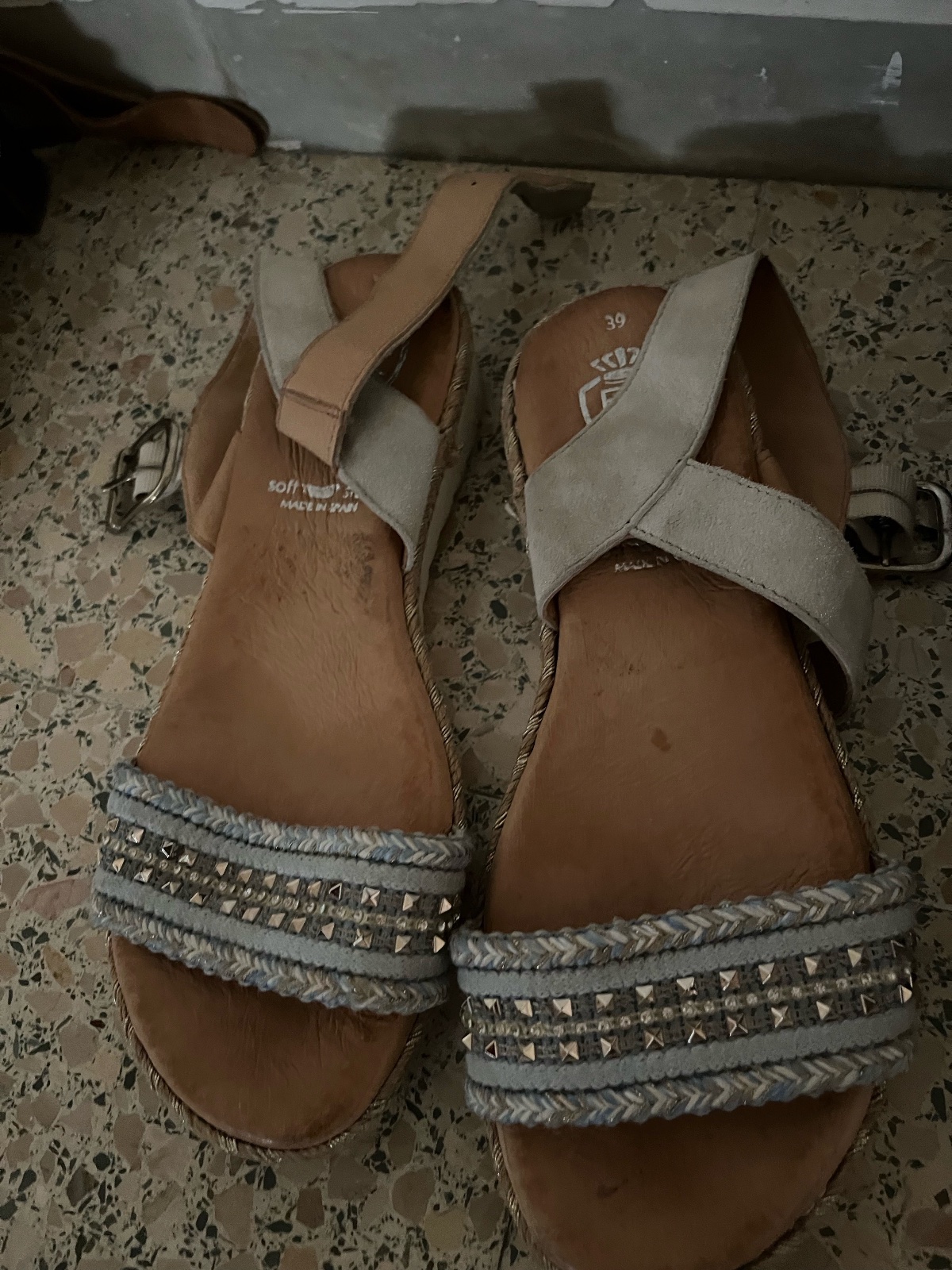 Sandales