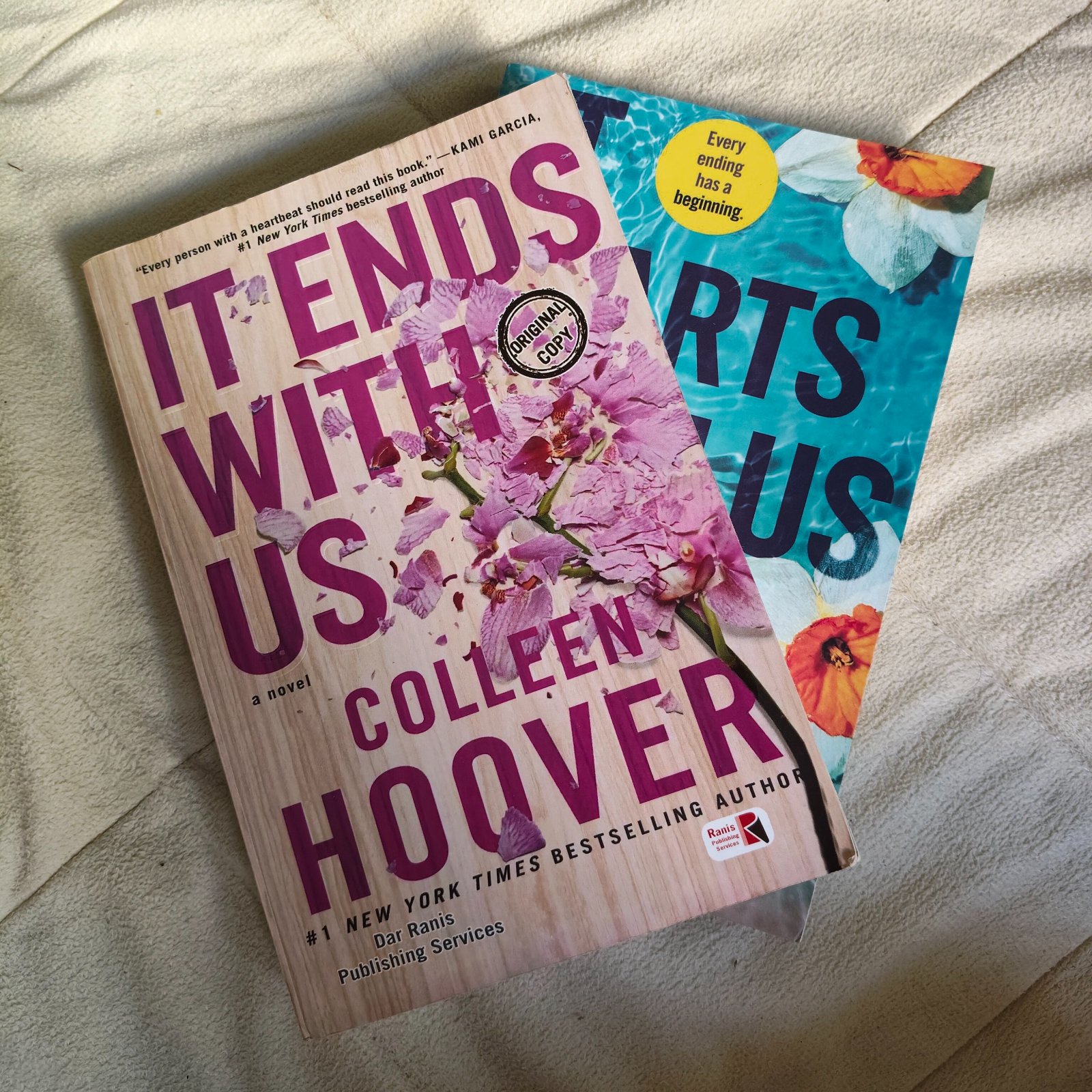 2 best selling books: it ends with us (original copy) / it starts with us