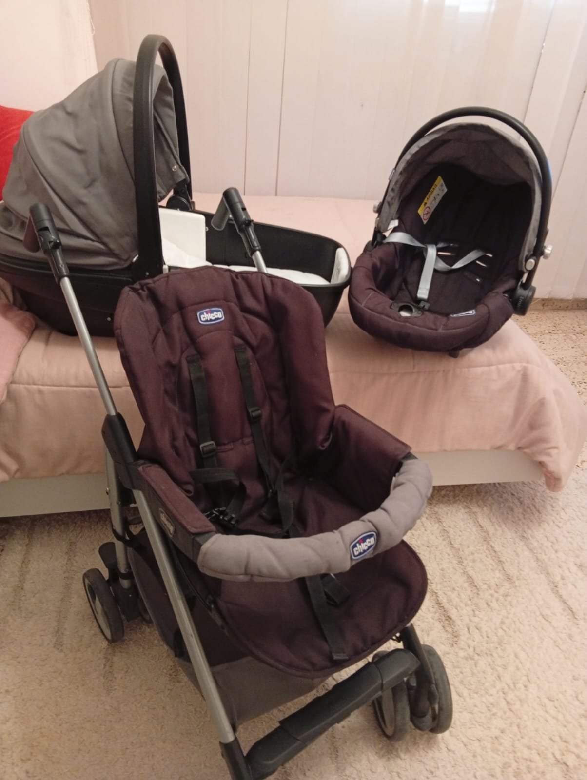 Trio chicco en bon état a vendre 