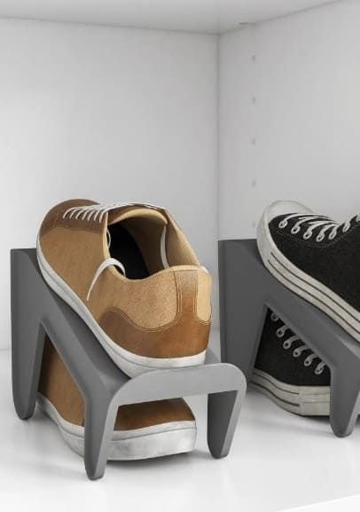 Deux portes chaussures Ikea