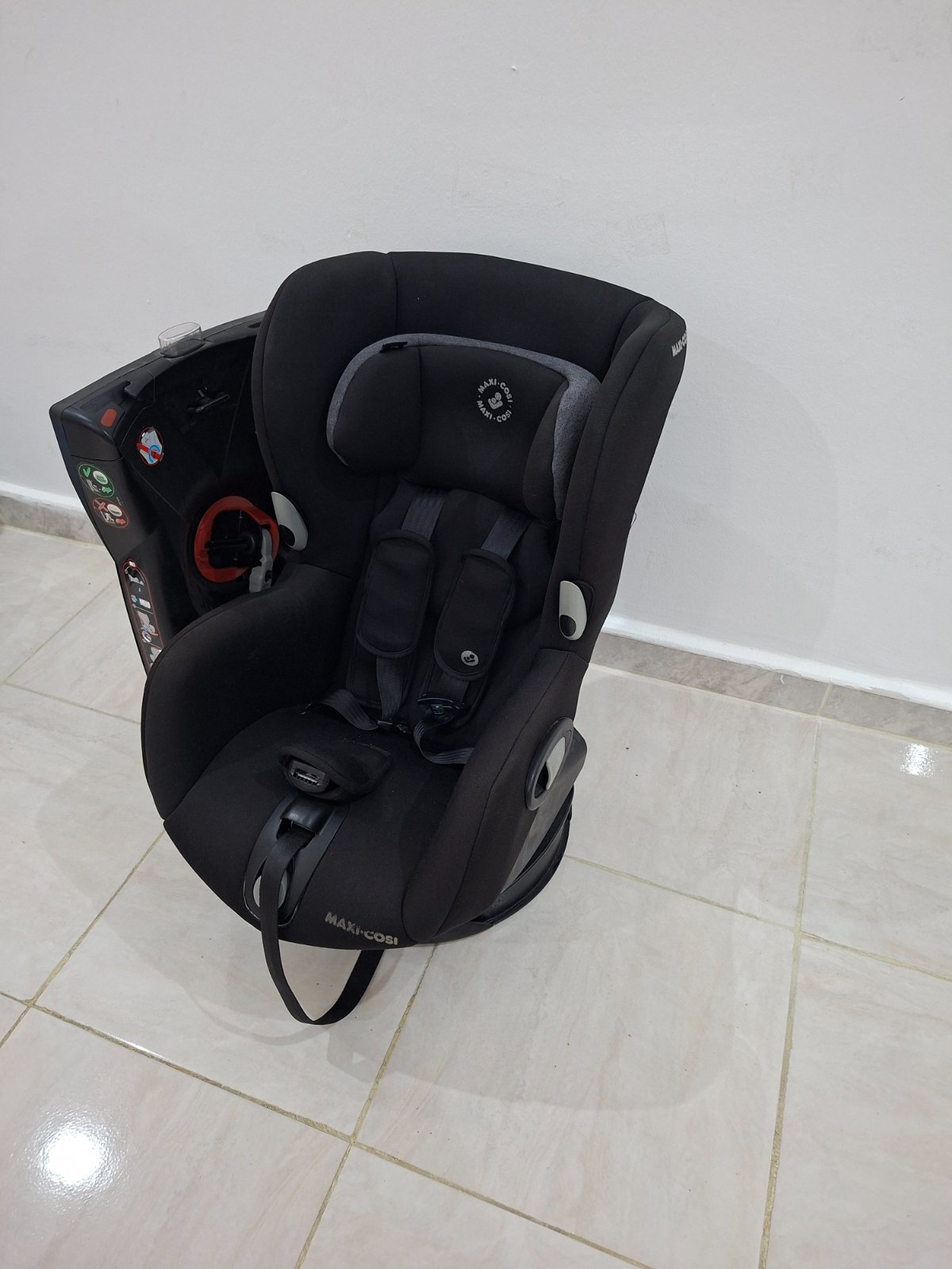 Siège auto axiss  maxi cosi 